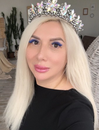 Девушка массажистка Алиса, салон Алиса